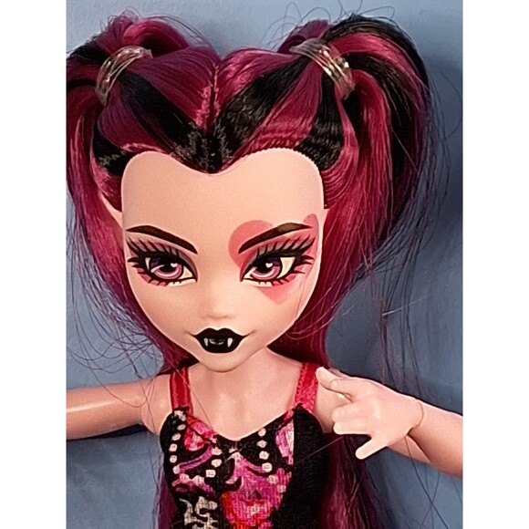 2 Monster High Dolls Draculaura and Abbey Bominable Skulltimate Mattel Toys - Picture 7 of 15